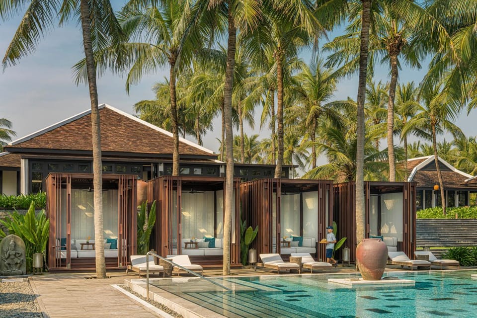 Day, Pool view, Swimming pool, sunbed