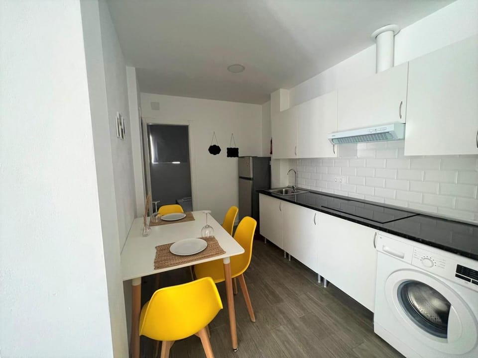 Suite by Hawkins Atico Apartment in Algeciras