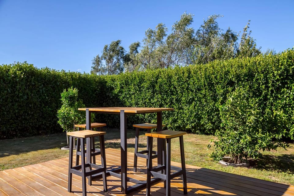 Patio, Garden view