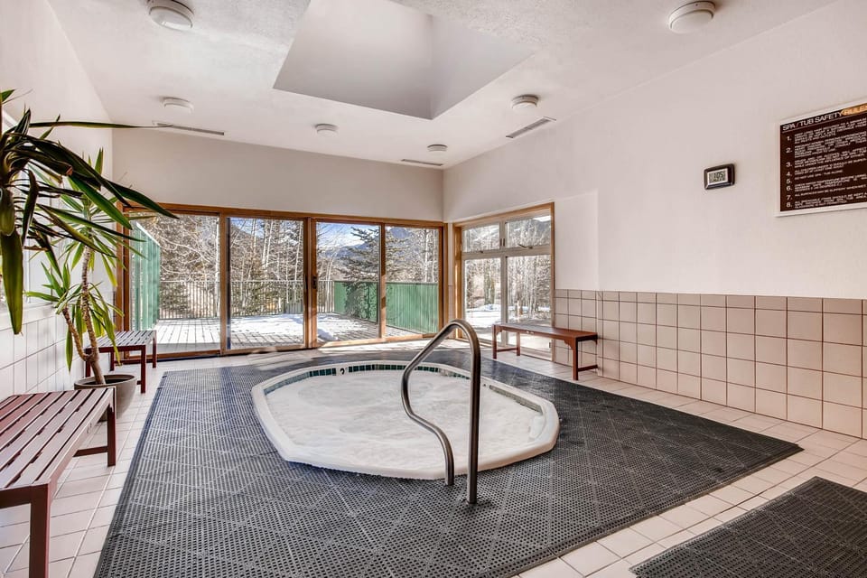 Aspen Ridge Condominiums by Vail Resorts Resort in Keystone