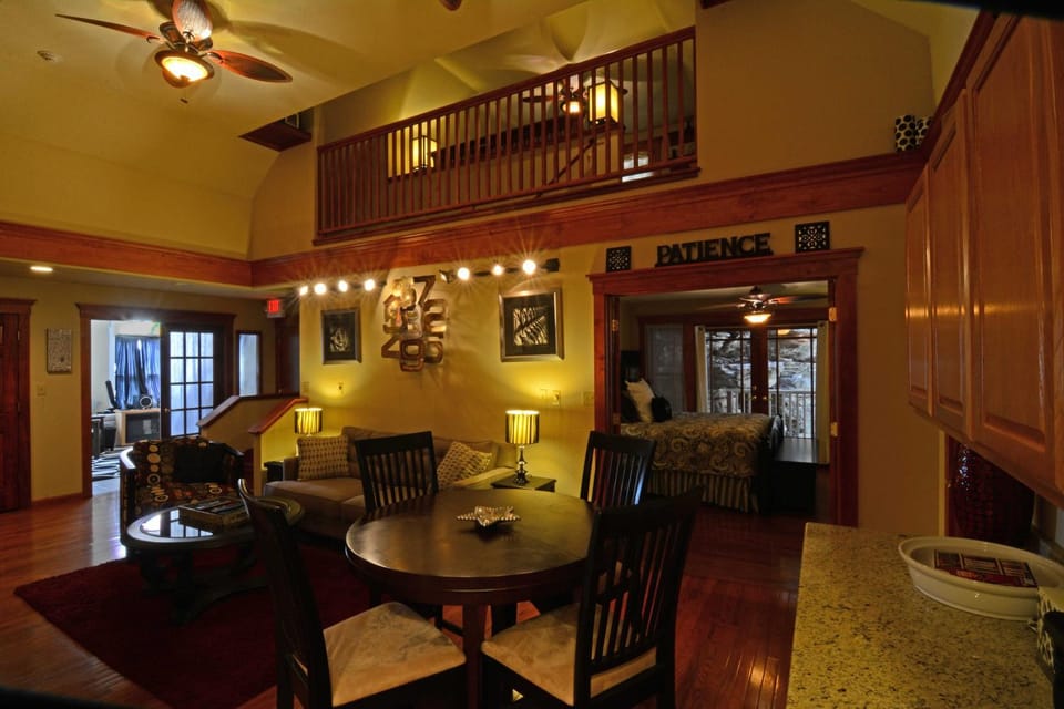 Living room, Seating area, Dining area