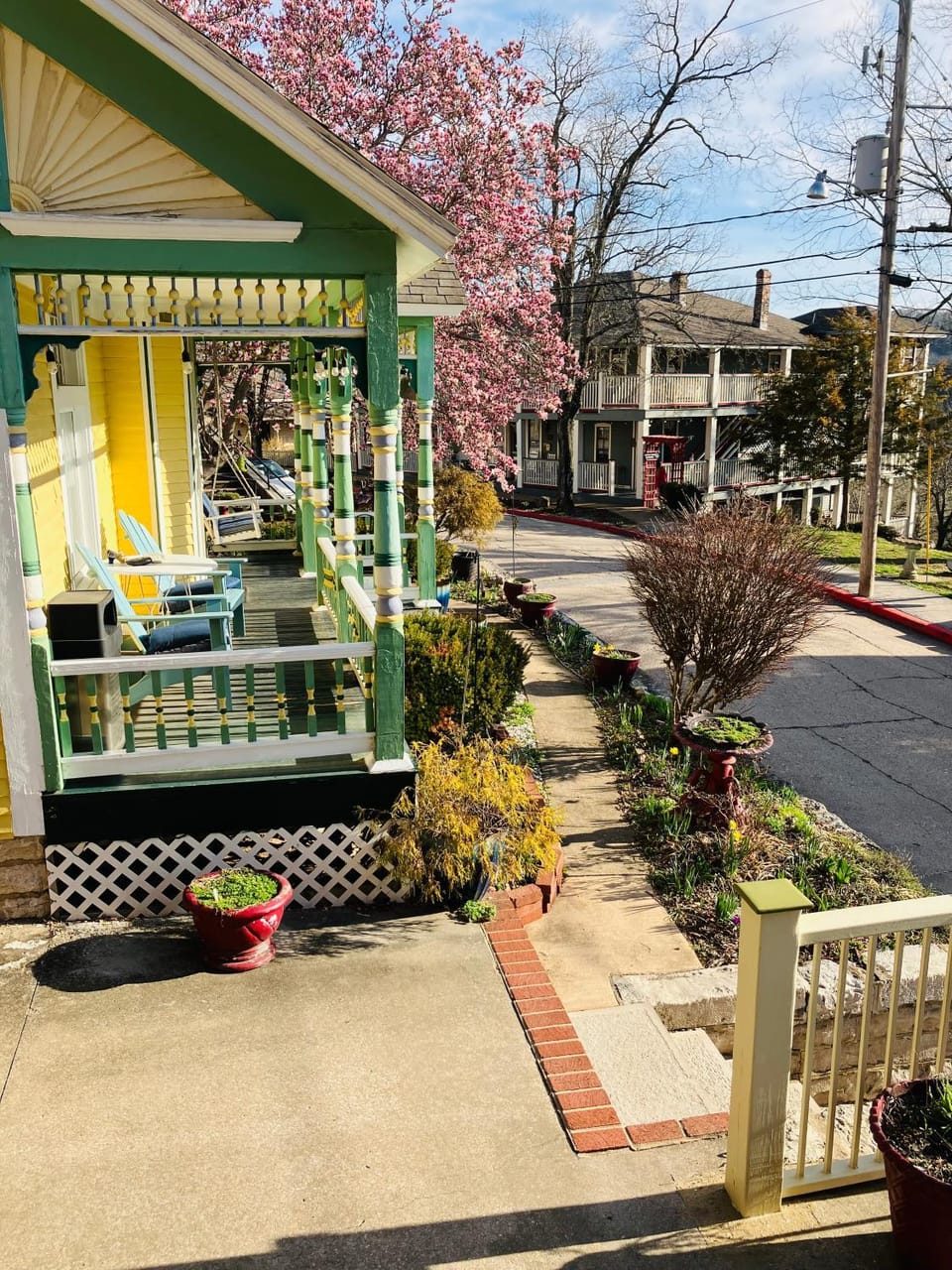 Property building, Patio, Spring, Garden view, Street view