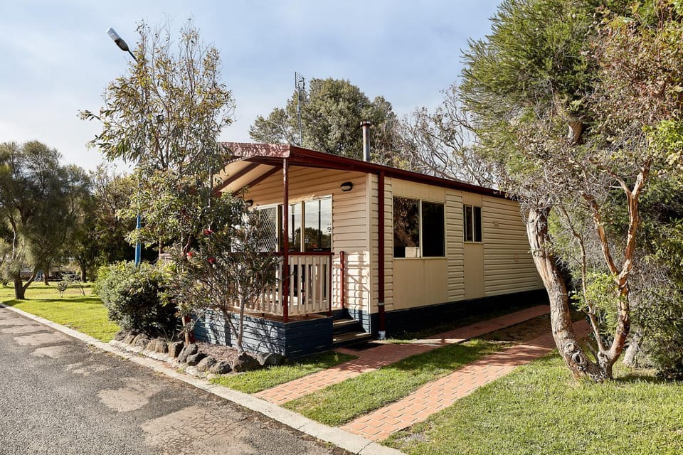 Marengo Family Caravan Park Campground/ 
RV Resort in Apollo Bay