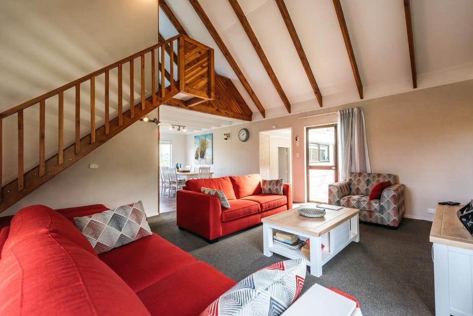 Oneroa Oasis - Oneroa Holiday Home House in Auckland Region