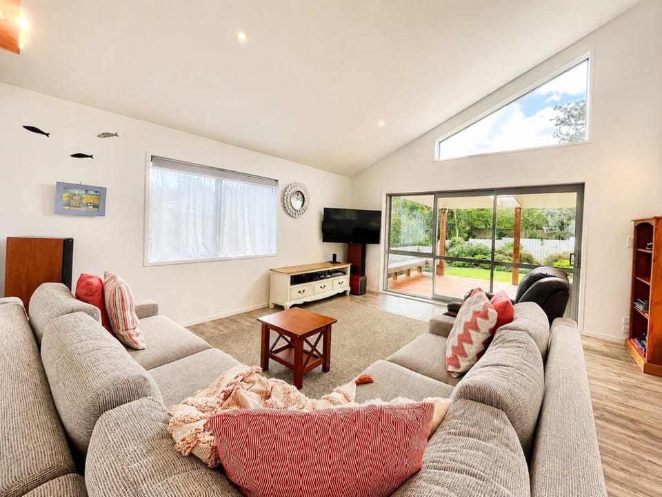 Getaway Waiheke- Stay Waiheke House in Auckland Region