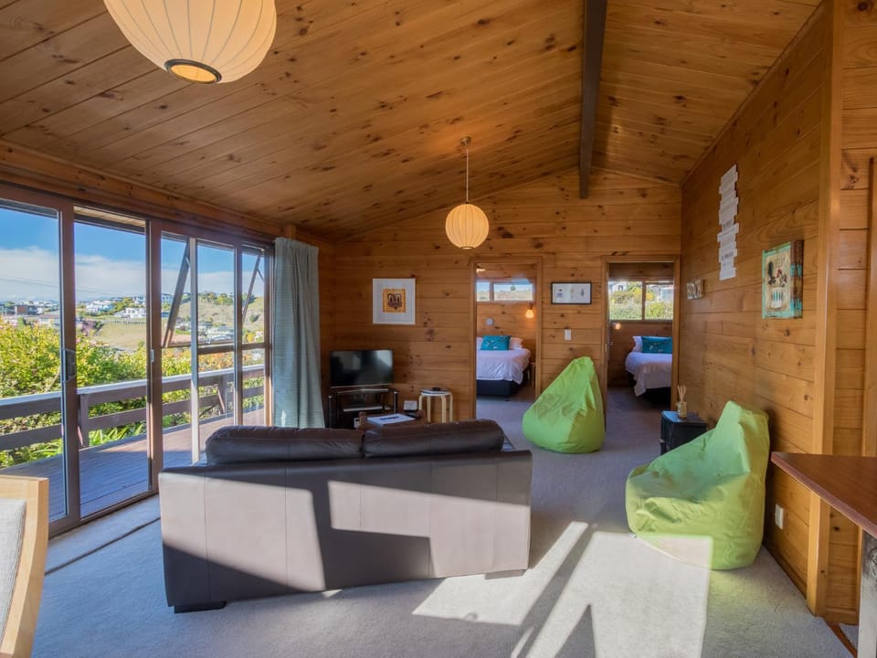 Beach House on the Ridge - Kaiteriteri House House in Tasman District, Tasman, New Zealand