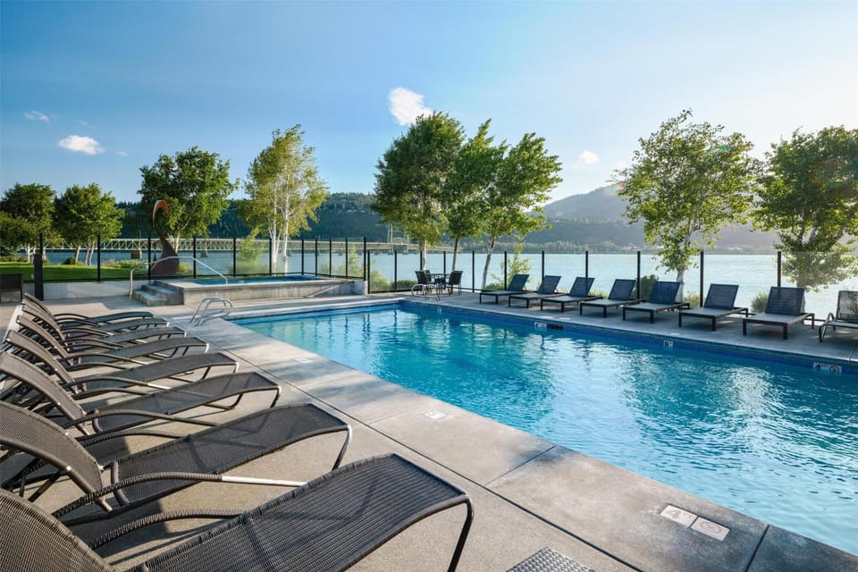 Pool view, Swimming pool