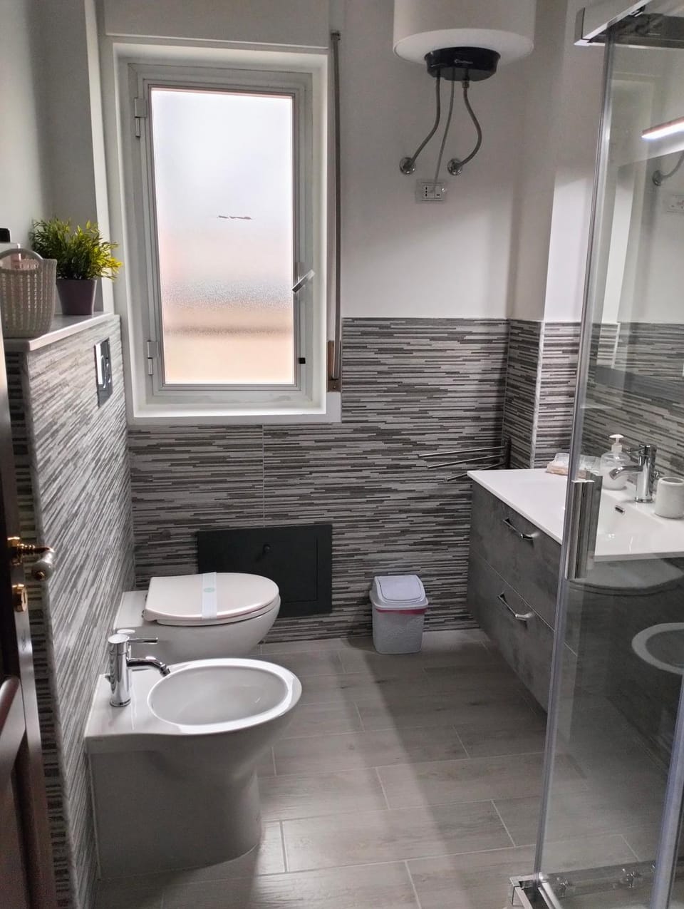 Shower, Toilet, Bathroom, bidet