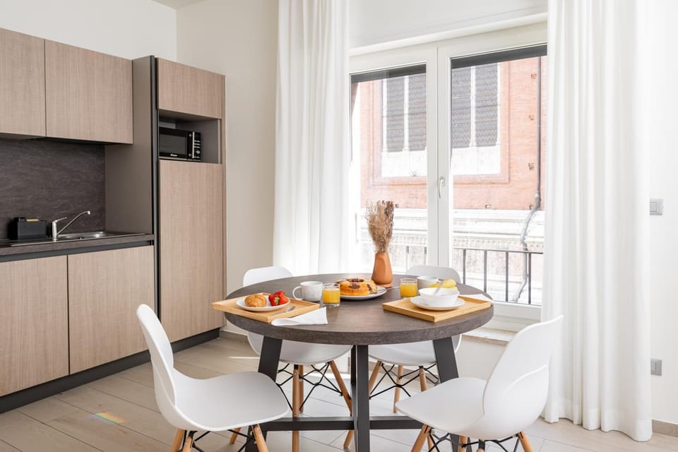 Kitchen or kitchenette, kitchen