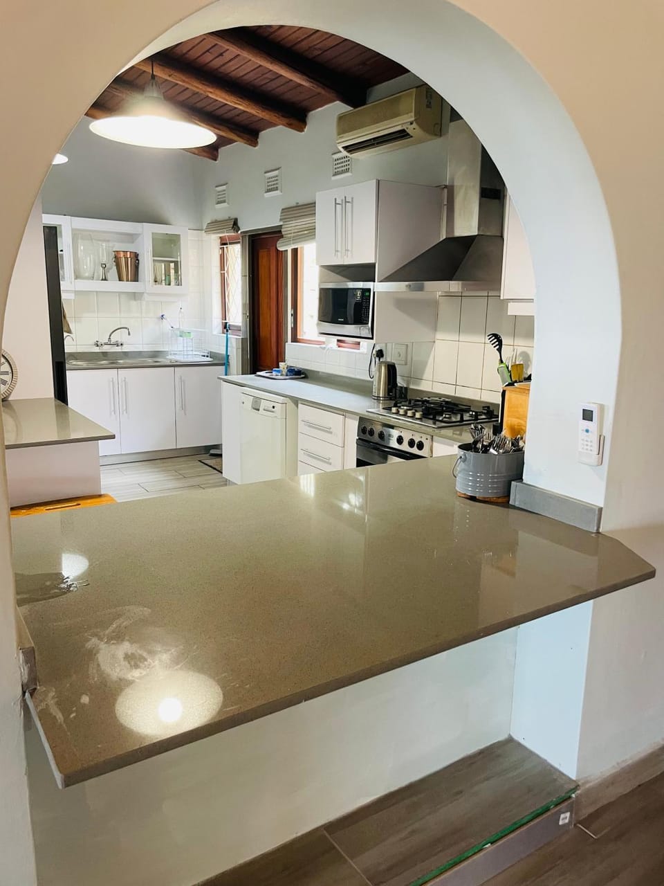 4 Bedroom Beach House on 4th Ave House in KwaZulu-Natal