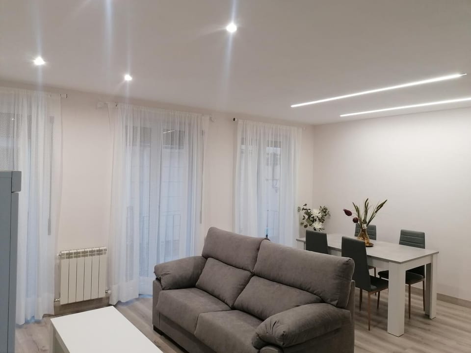 Lounge or bar, Dining area