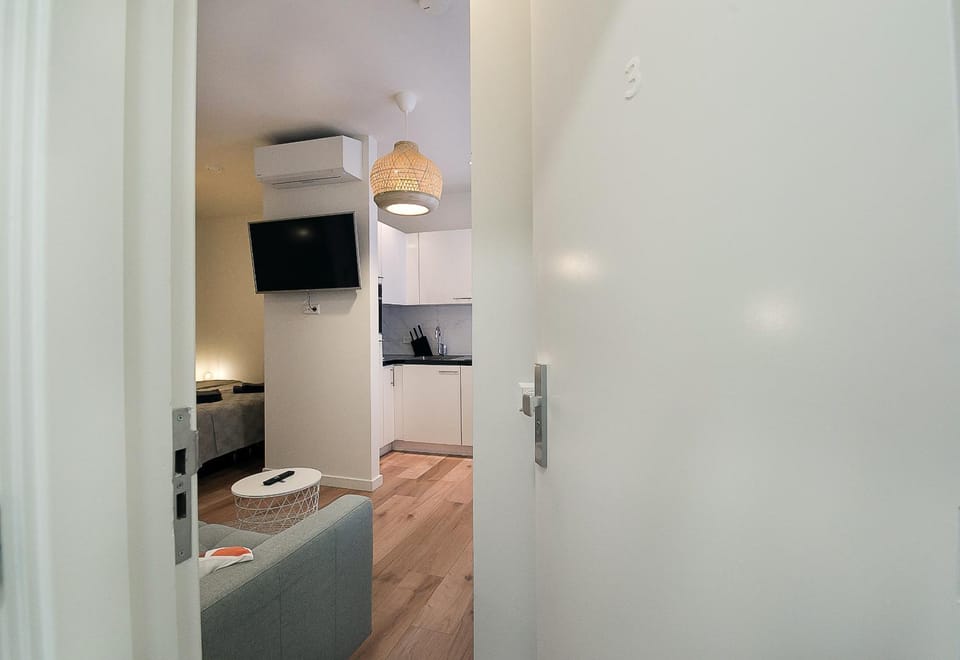 TV and multimedia, Kitchen or kitchenette