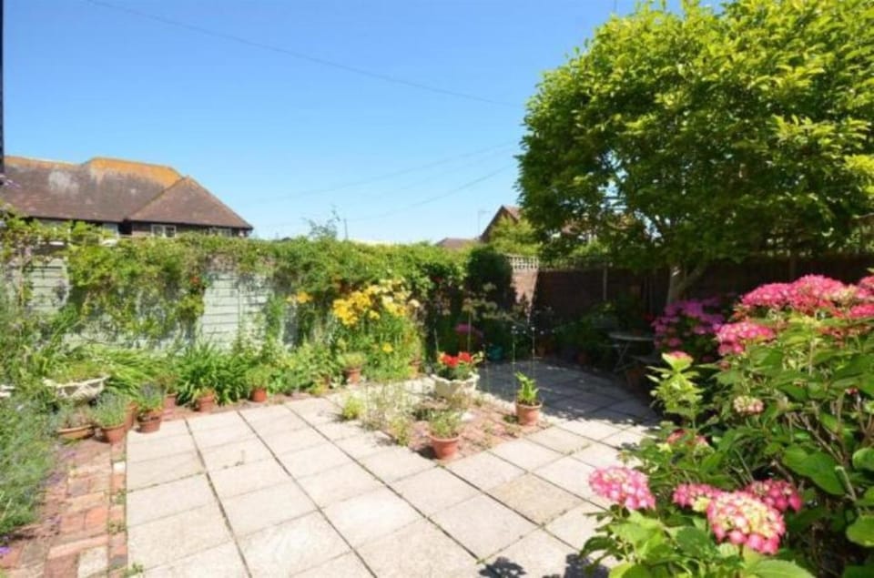 2 Regent Square House in Rother District
