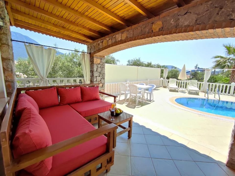 Patio, Balcony/Terrace, Pool view, Swimming pool