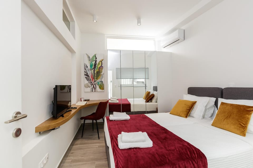 Bed, Bedroom
