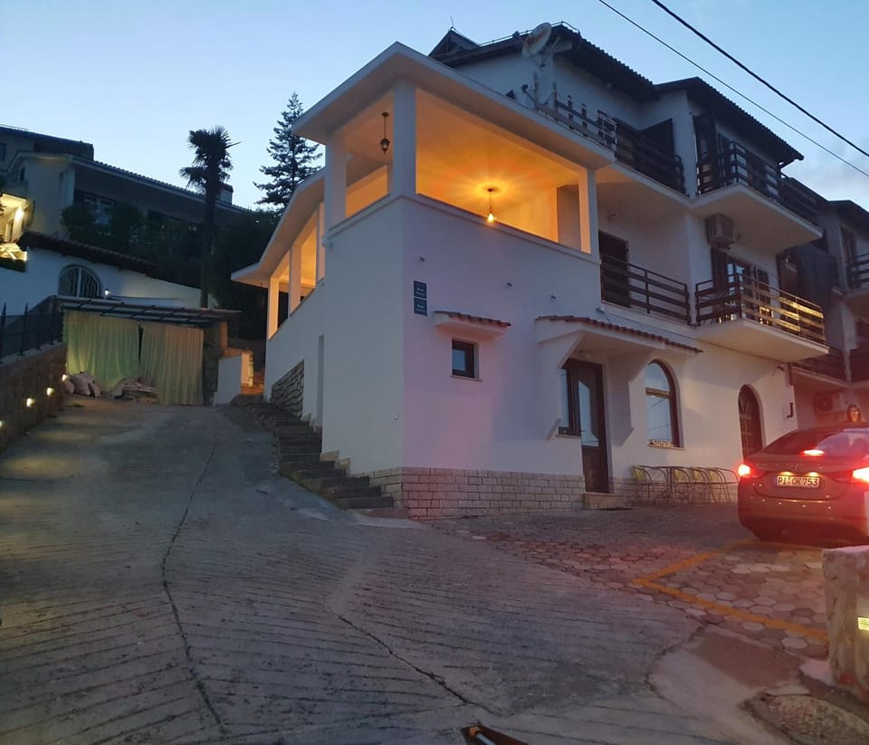 Property building, Bird's eye view