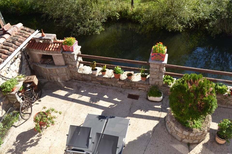 Off site, Balcony/Terrace, River view