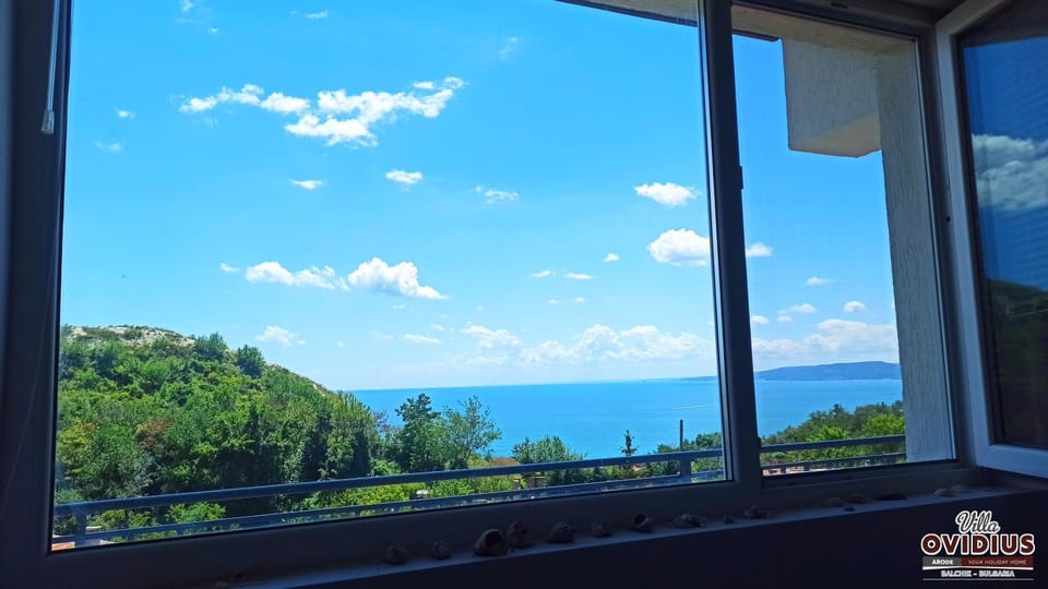 Day, Natural landscape, Mountain view, Sea view