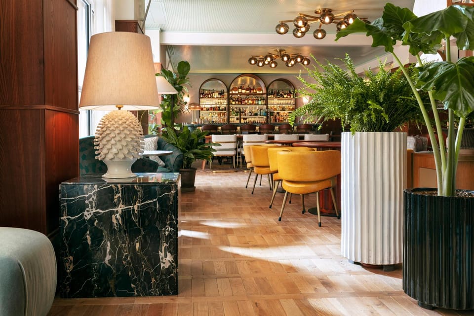 Lounge or bar