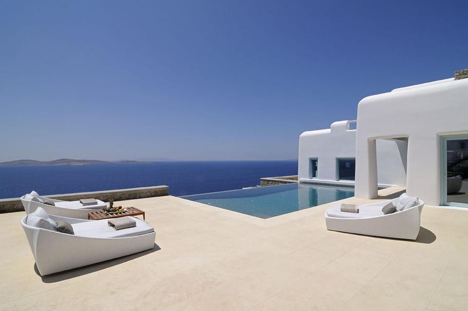Seabird Sunbird Villas Villa in Mykonos, Mikonos 846 00, Greece