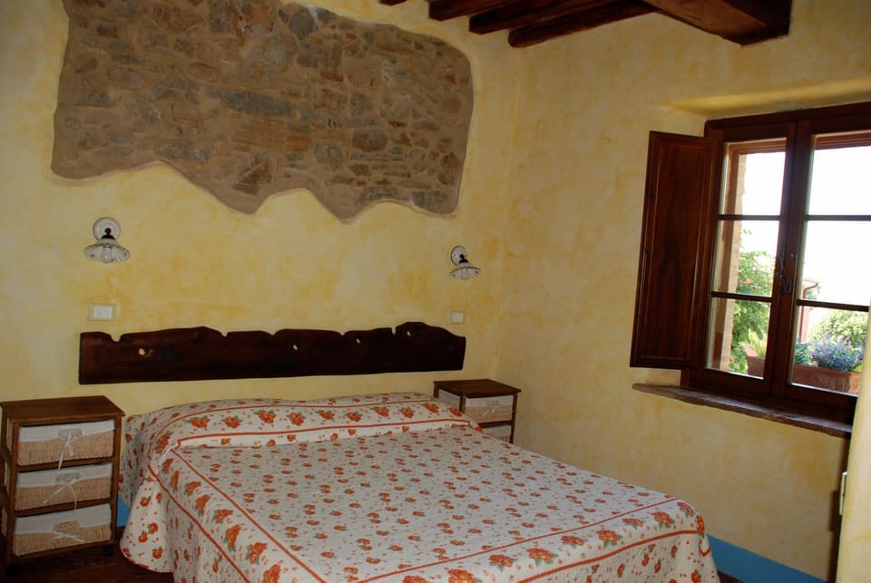 La Mulattiera Country House in Tuscany