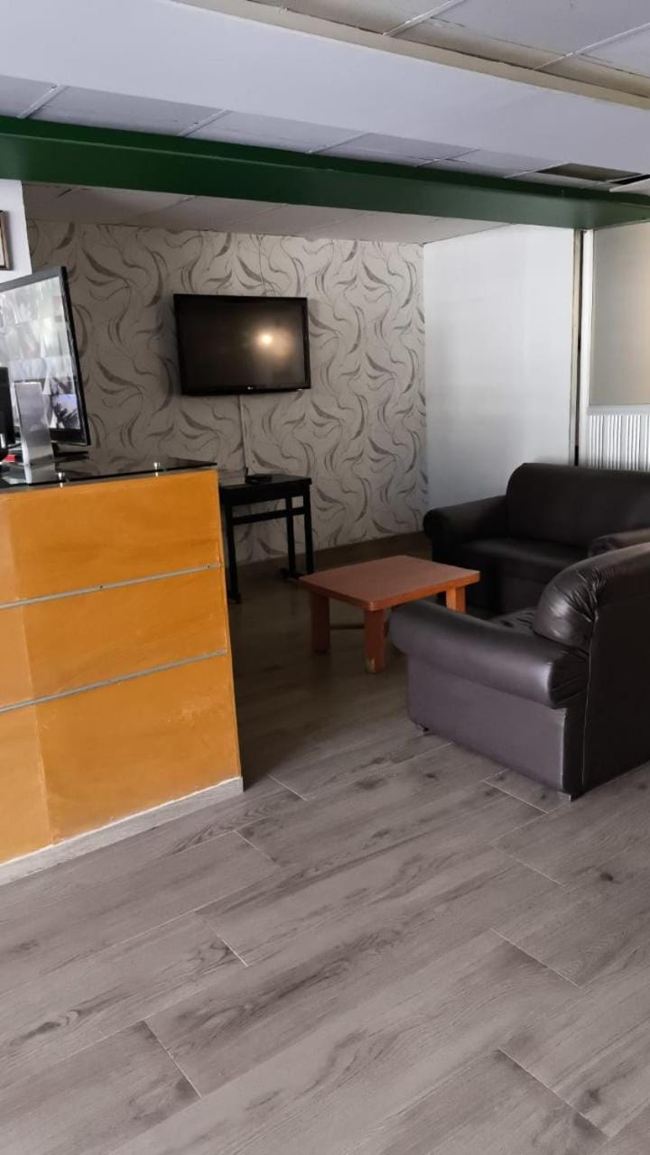 Living room, Lobby or reception
