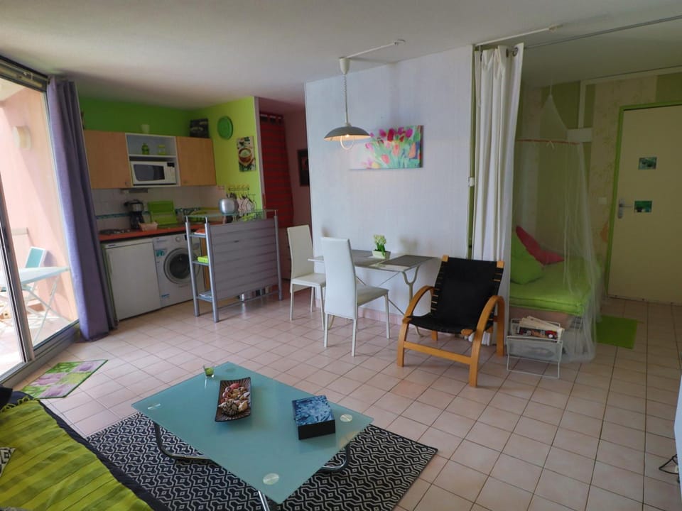 Studio cabine à Sète avec terrasse, parking privé, accès plage - FR-1-472A-156 Cabin in Occitanie