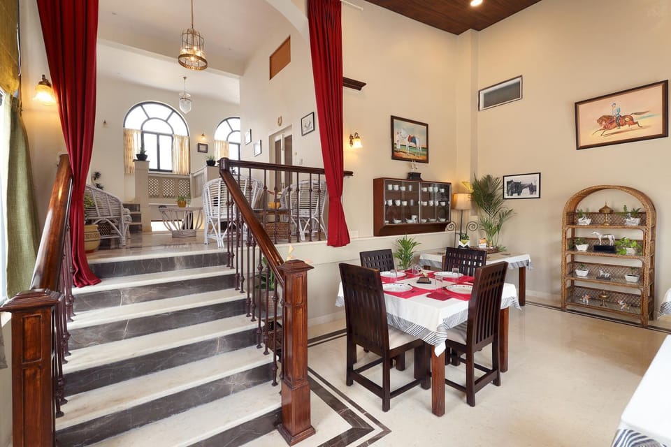 Dining area, Breakfast