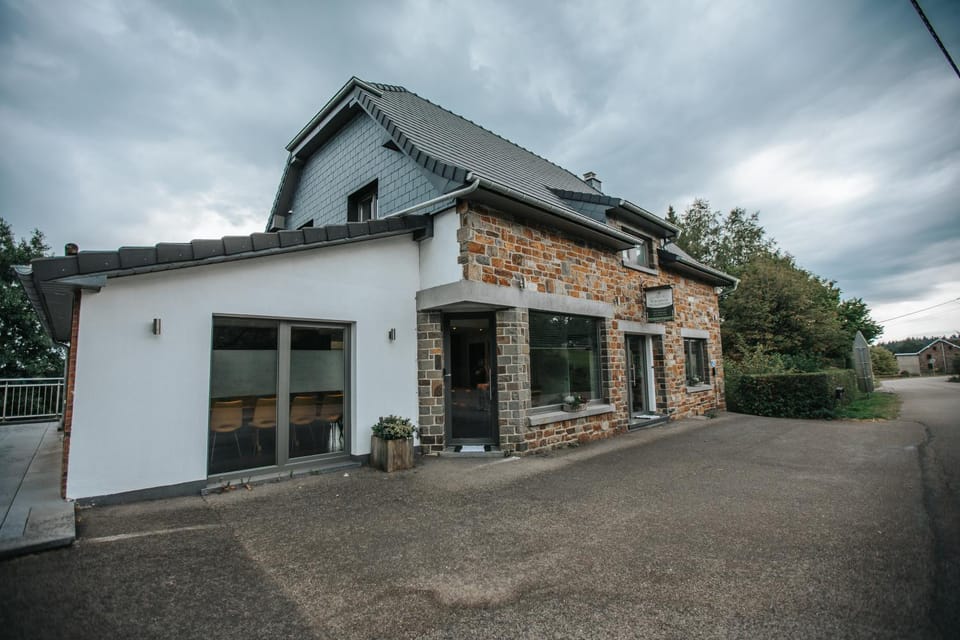 Le Bonheur de la Cascade 24 pers - Malmedy, wellness, jardin, confort House in Wallonia, Belgium