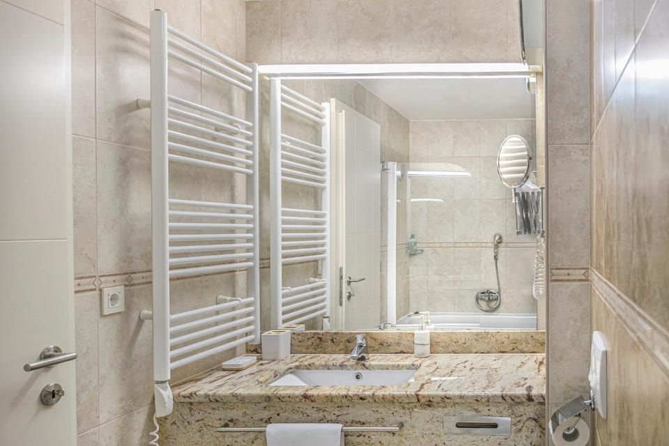 Shower, Bathroom, Bath