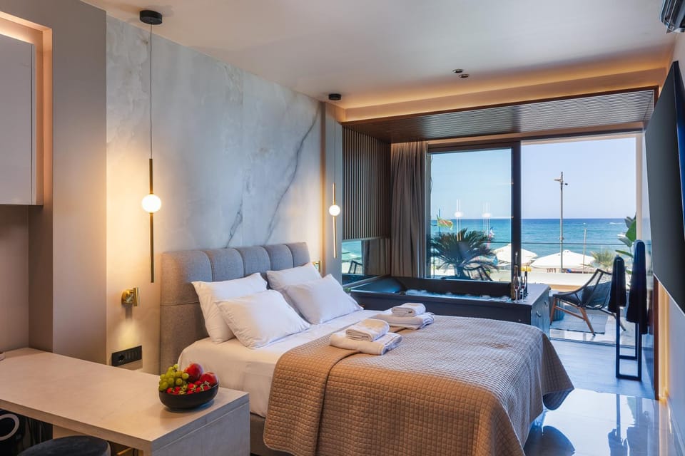 Bed, Hot Tub, View (from property/room), Bedroom