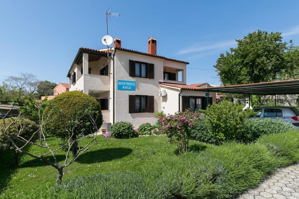 Property building, Garden
