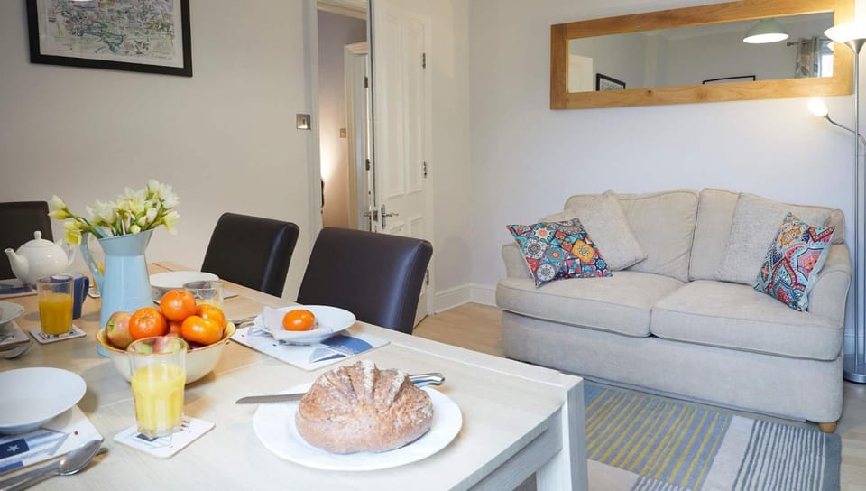 Fermain Apartment - Spacious cosy duplex apartment - Sleeps 5 Apartment in Filey