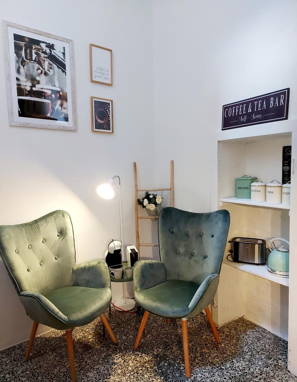 Coffee/tea facilities