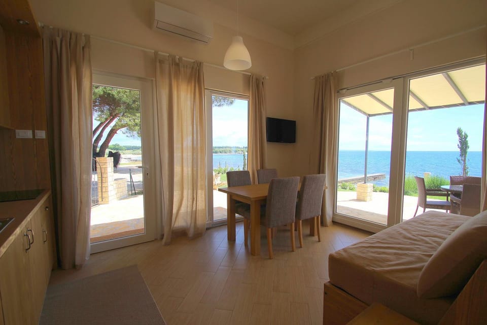 Apartments Erica Luxury Apartment in Novigrad