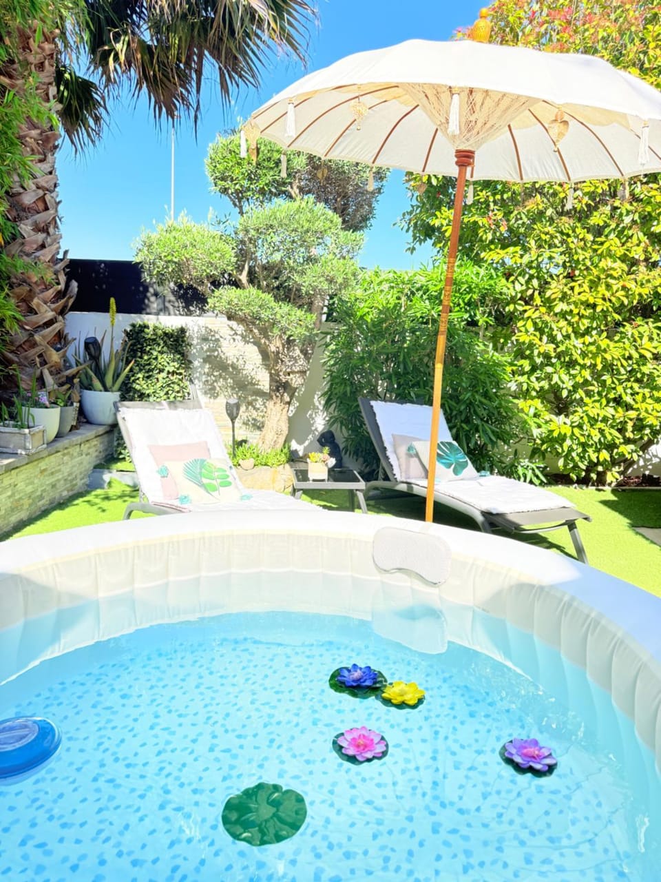O jardin des Sens -Séjour Bien-être & détente &Jacuzzi Vacation rental in Béziers