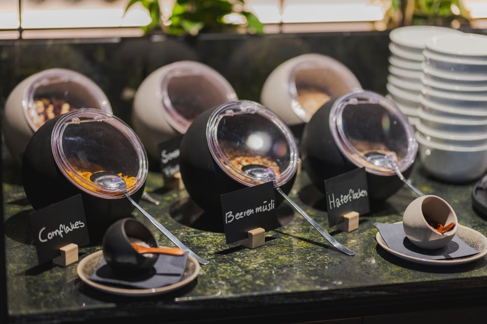 Breakfast, Buffet breakfast