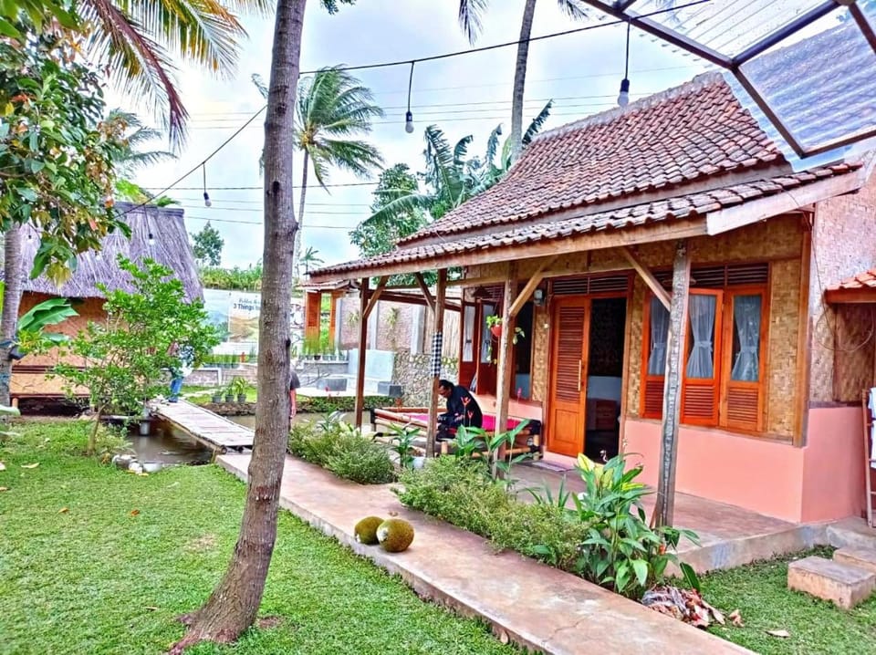 Paddies Homestay New Vacation rental in West Java