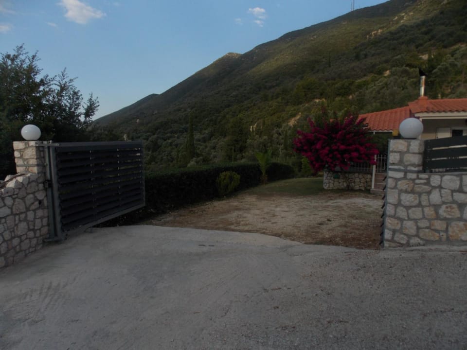 Vasiliki View House in Peloponnese, Western Greece and the Ionian