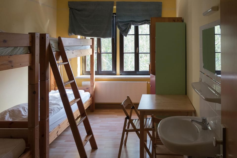 Photo of the whole room, bunk bed