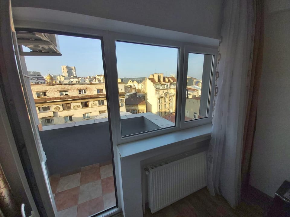 Warm Place In Old Town Apartment in Bucharest