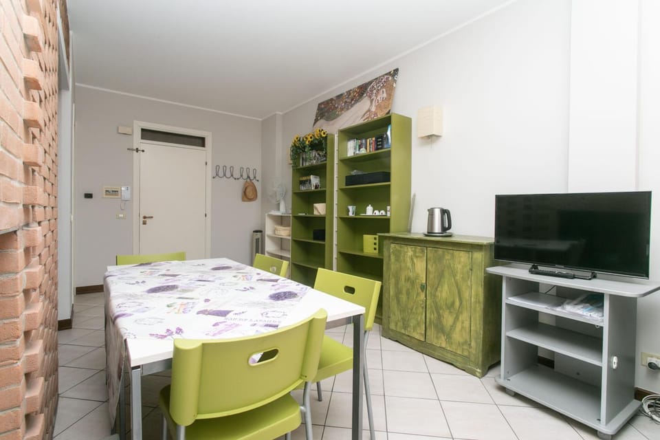 S232 - Sirolo, delizioso bilocale con terrazzo Apartment in Sirolo