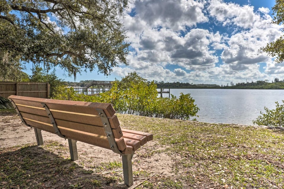 Dog-Friendly Home w/ Gas Grill - Walk to Rose Bay! House in Port Orange