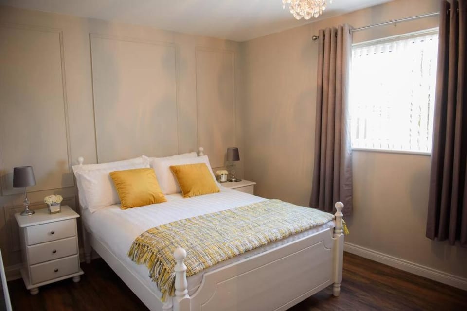 The Chalet town centre Apartment in County Donegal