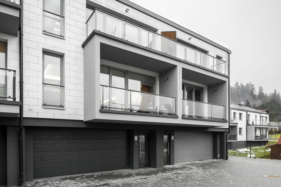 Property building, Balcony/Terrace