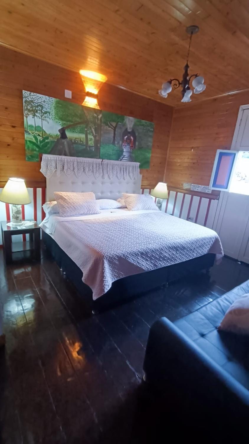 Bed, Photo of the whole room