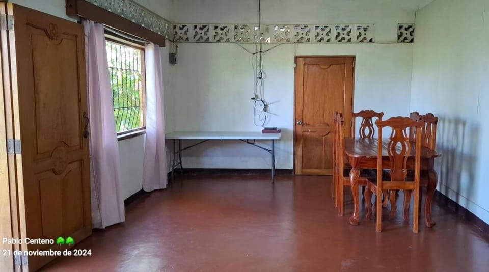 Valentina's House House in Rivas