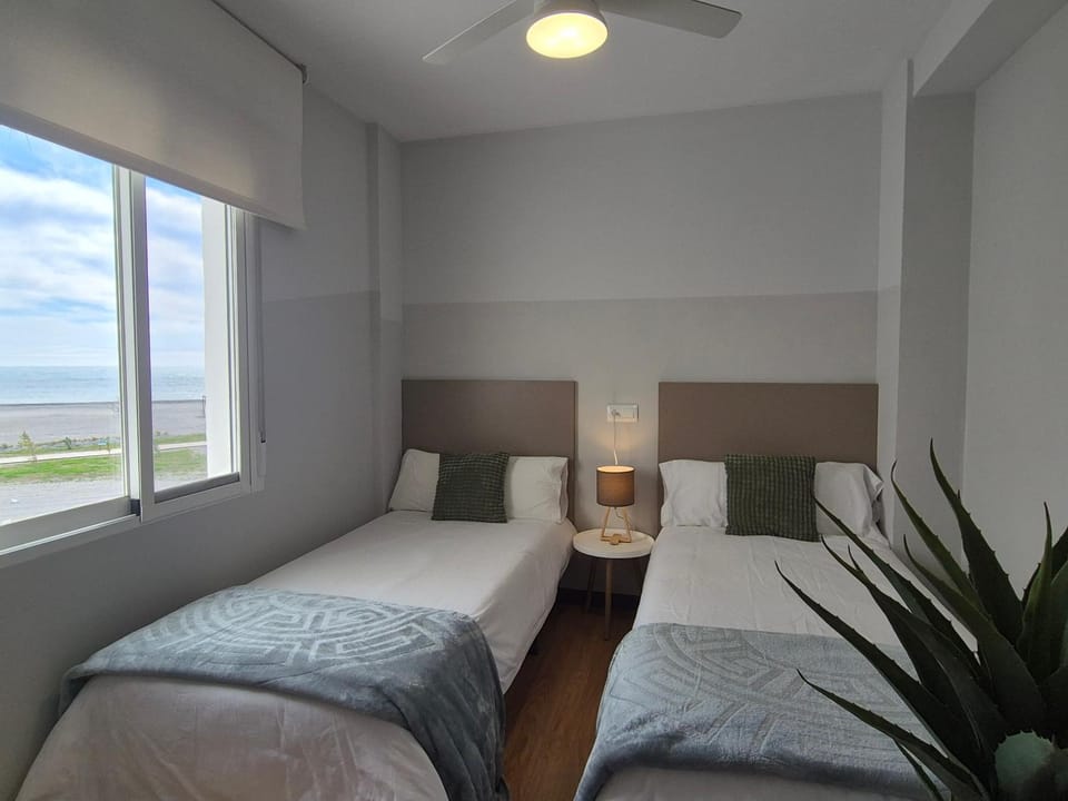 Bed, Photo of the whole room, Bedroom, Sea view