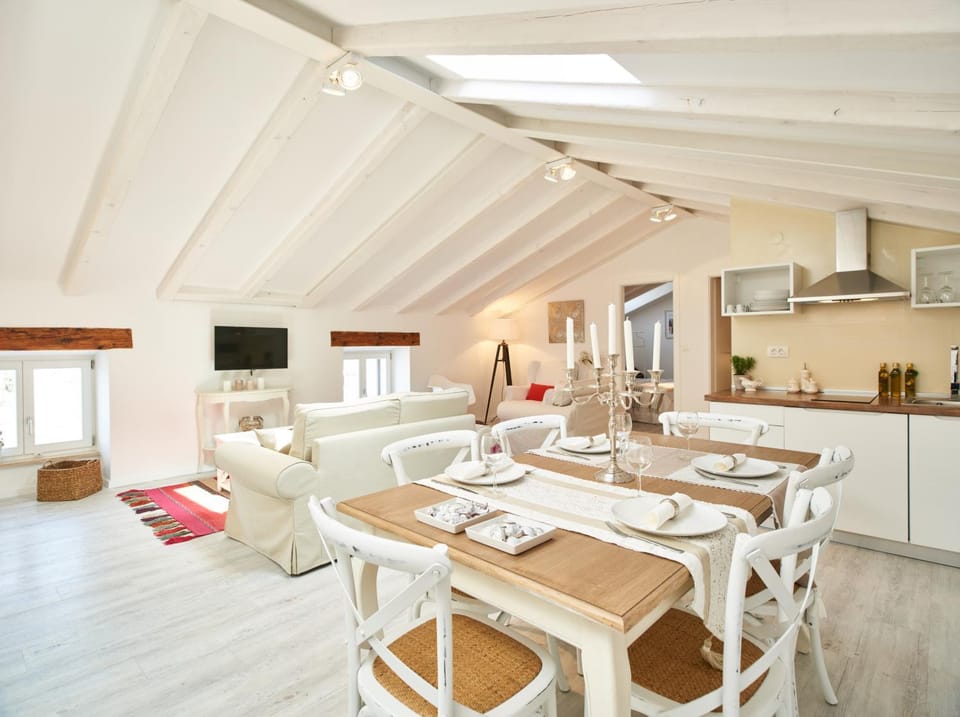 Living room, Seating area, Dining area