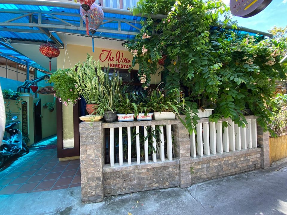Off site, Garden